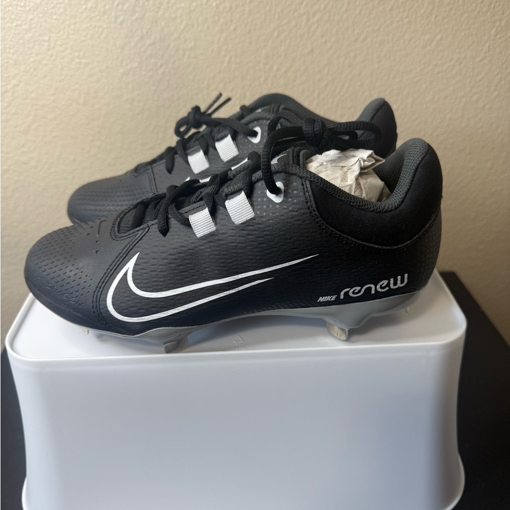 Nike Black and White Athletic Shoes